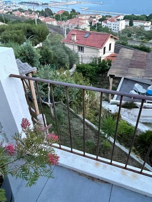 Superbe Terrasse Avec Vue Panoramique Sur La Mer Marselha Exterior foto