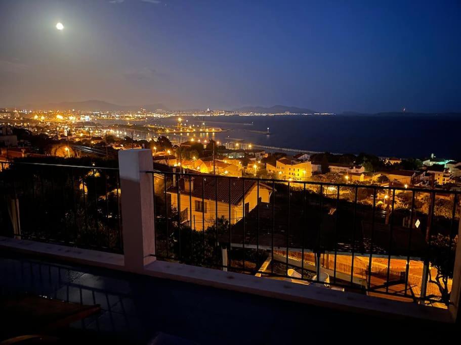 Superbe Terrasse Avec Vue Panoramique Sur La Mer Marselha Exterior foto